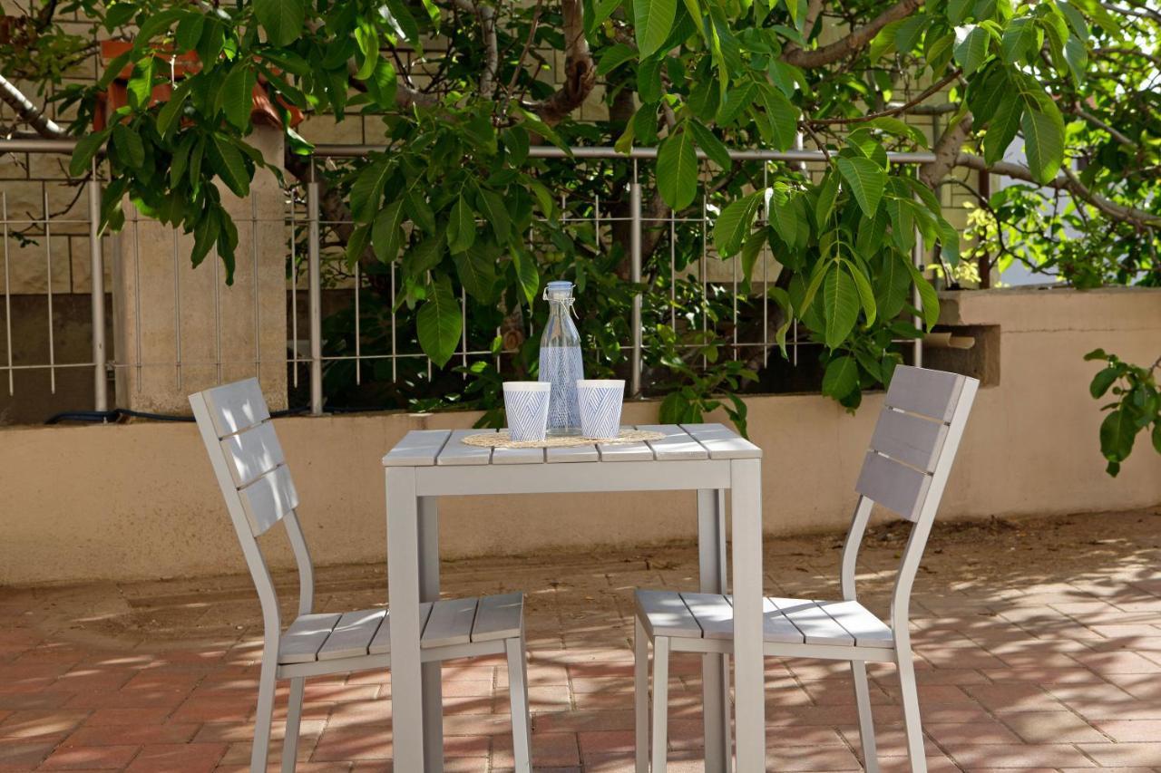 Zorica Apartments Бол Экстерьер фото